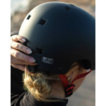 protection_helmet_skate_nkx_brainsaver_black_red_01_d0c3.png